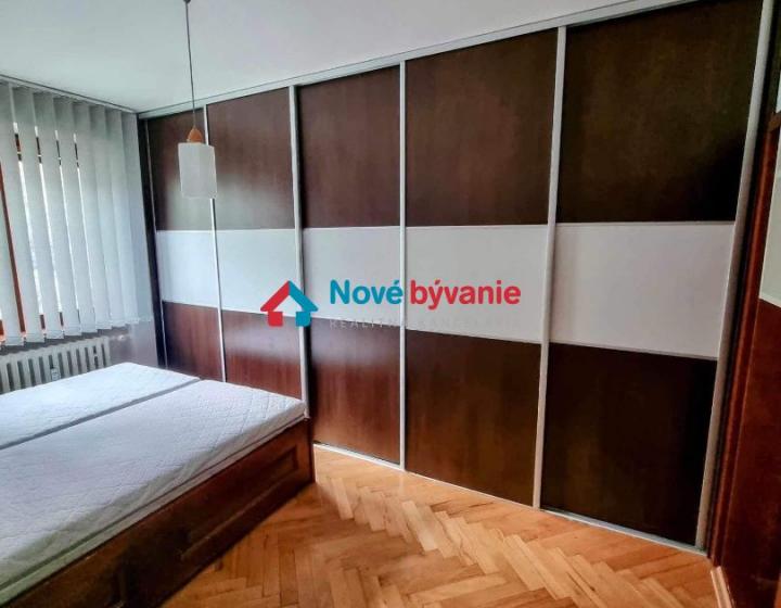 Na prenájom veľký 2 izbový byt - Banská Bystrica/centrum N240-212-ZULI