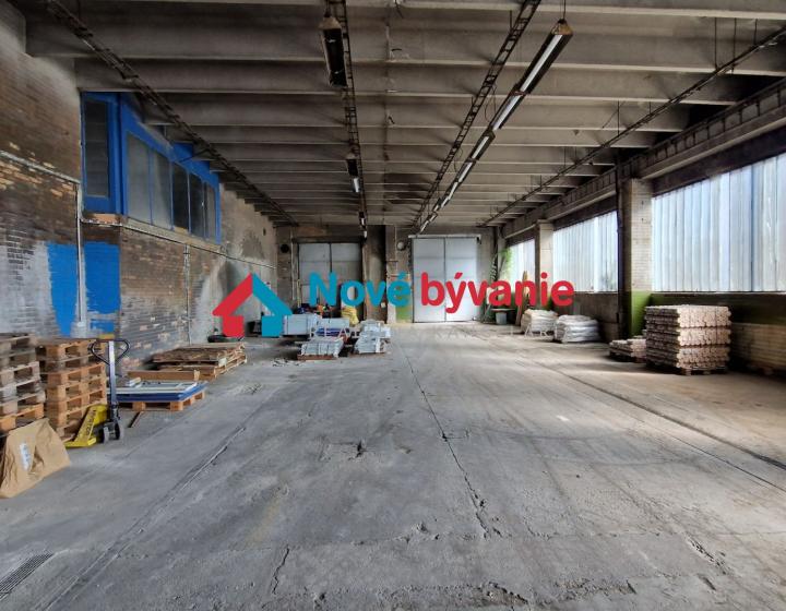 Na prenájom objekt v centre Nitry 1100m2 (N020-25-BPa)