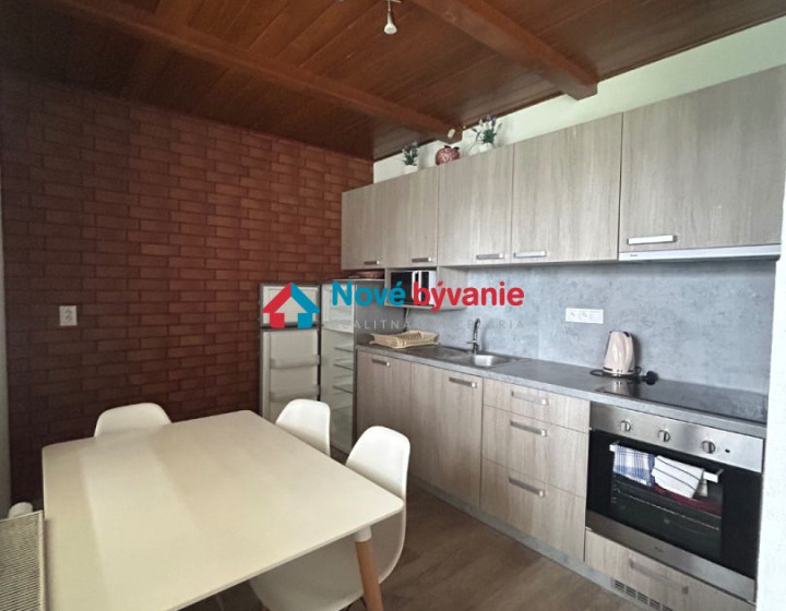 Apartmánový dom pri Liptovskej Mare  ID: N043-12-STKE