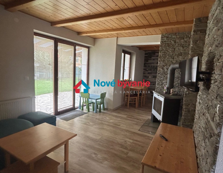 Rekreačná chata pri Liptovskej Mare ID: N011-12-PICH