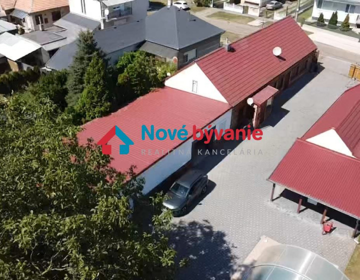 Rezervovaný, rodinný dom s bazénom a veľkou garážou-Nýrovce(N150-12-FRADa)