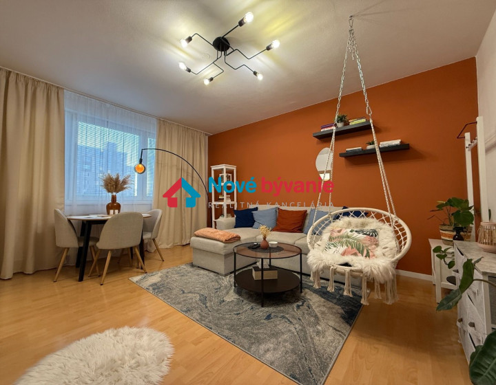 Prenájom, krásny, zariadený dvojizbový byt-Levice