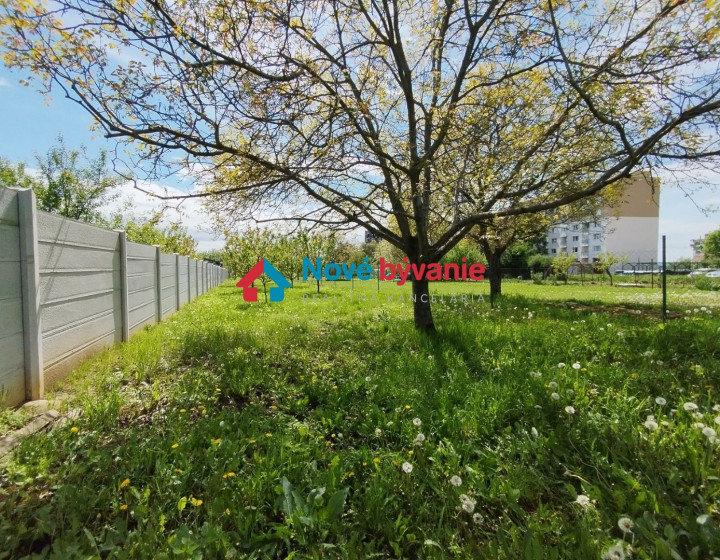 Predaj,  pozemok - Levice (024-14-MAHA)