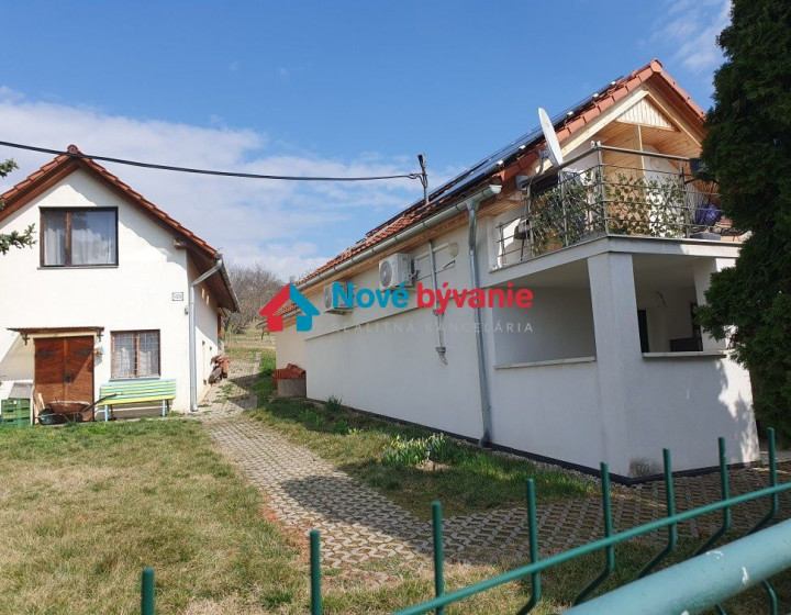 Predaj , 2 zrekonštruované viničné domy - Levice / Staré Levice (N028-13-MAHA)