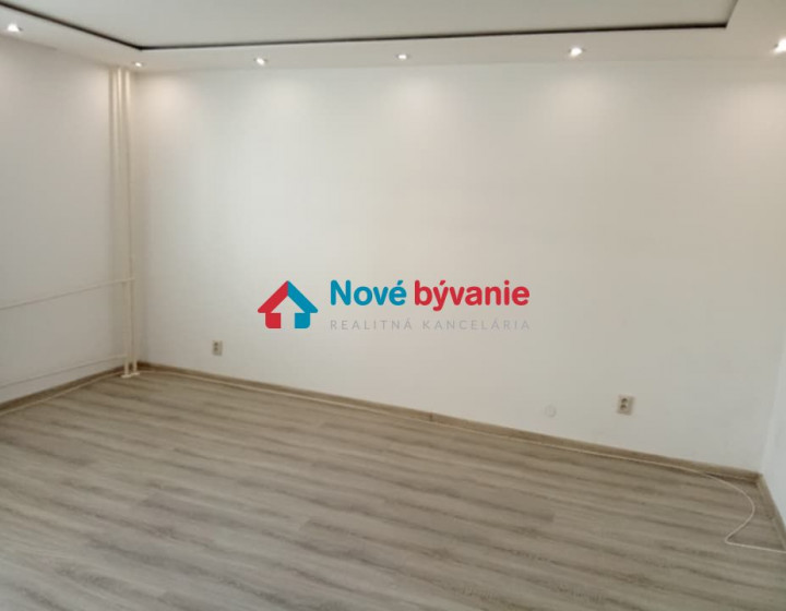 Rezervované -Prenájom 3 izbového bytu vo Vranou nad Topľou