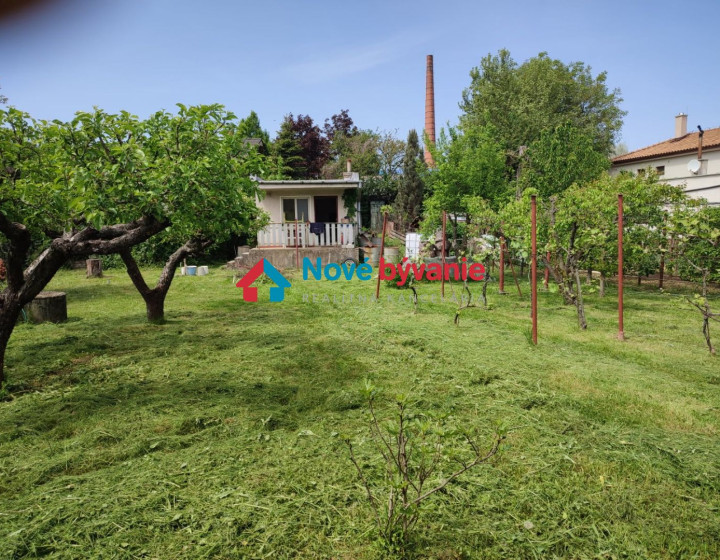 Záhrada s murovanou chatkou a IS v Leviciach Nixbrod  (N030-13-MAHA)