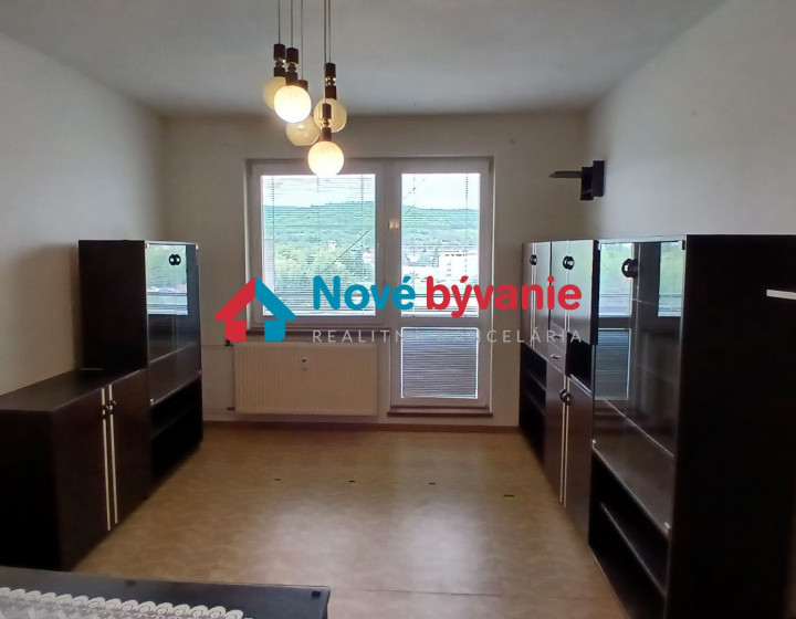 VÝRAZNÁ ZĽAVA! Na predaj 3 izbový byt, Snina (N023-113-MABA)