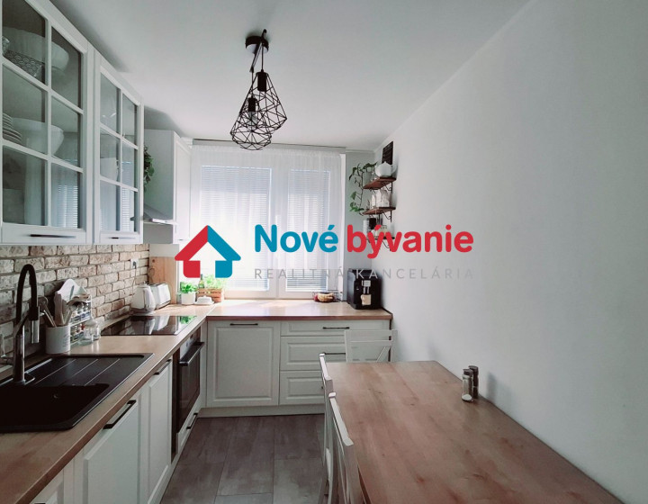 REZERVOVANÉ. Na predaj 4 izbový byt, Humenné (N258-114-MIM)