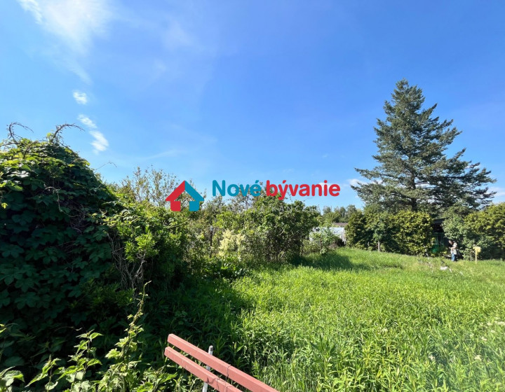 Úžitková záhrada v záhradkárskej osade Rozkvet