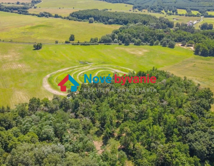 PREDAJ - JEDINEČNÝ VEĽKÝ POZEMOK JABLONOVÉ, Záhorie - 9046 m2 - NOVÁ CENA!!! /N213-14-OTKAE/