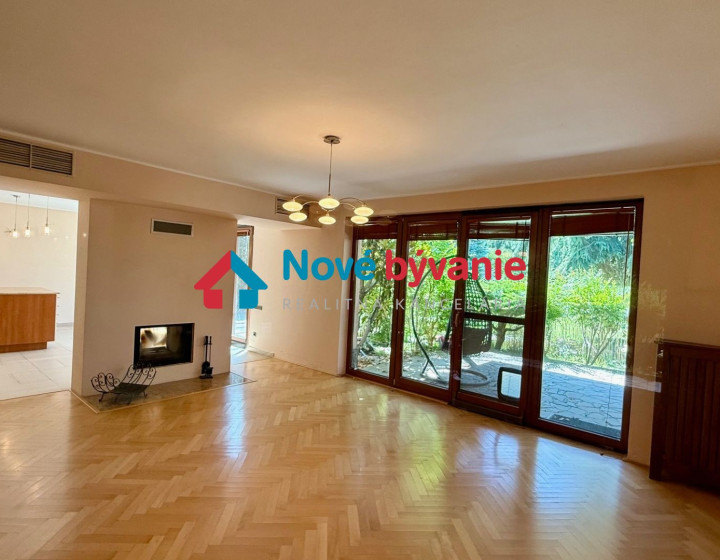 5 izb.RD, 4 terasy, dvojgaráž, krásna záhrada - SUPER CENA