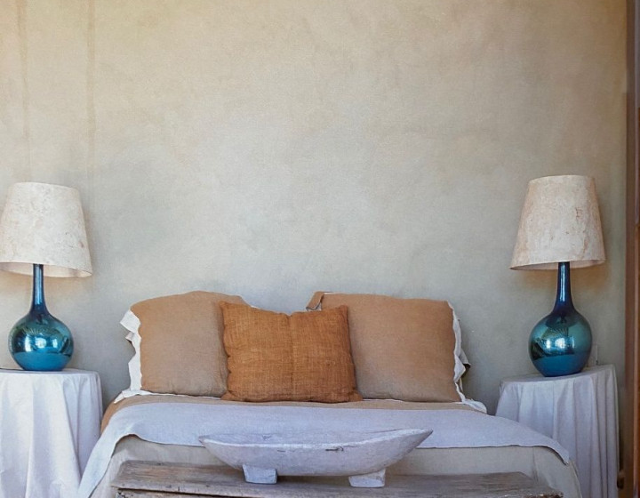 Kúpa - pôvodný 2 izbový  byt, VYSOKÉ STROPY v BA Staré Mesto (N141-OTKAE)