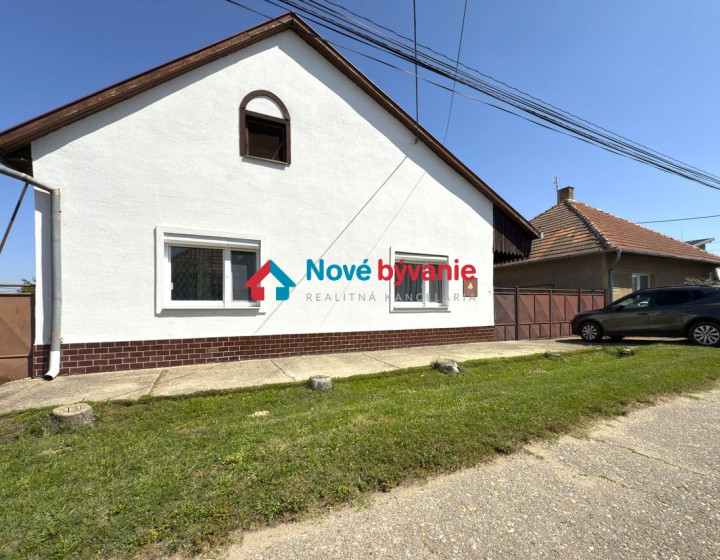 Predaj, rodinný dom s garážou-Gbelce(N185-12-FRAD)