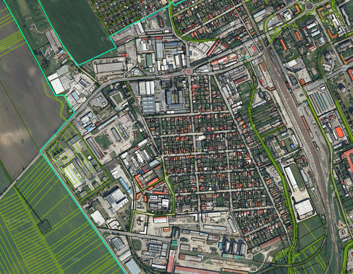 Kúpa, rodinný dom v časti za nadjazdom - Levice