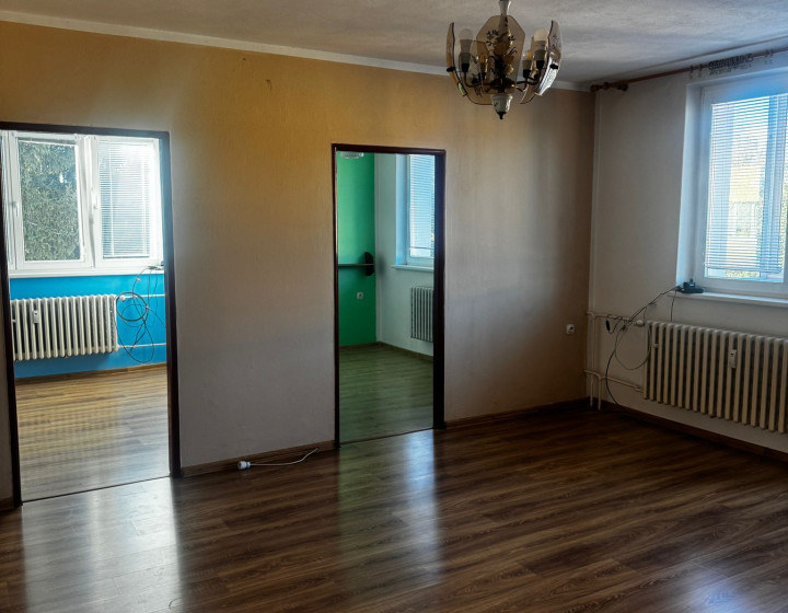 Predaj 3 izbový byt - Ladce (N060-113-DASEa)