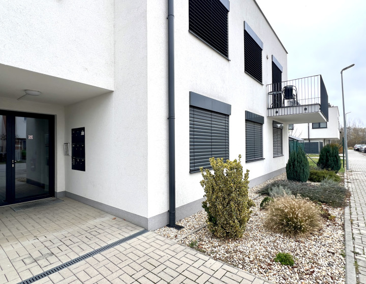 4 izb.byt s terasou a parkovaním pre 2 autá - Kostolište