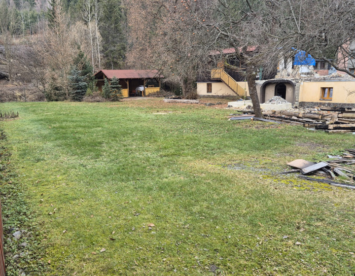 Stavebný pozemok 1167m², Makov okr. Čadca (N006-14-MAKNa)