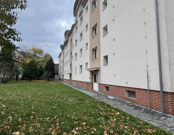 Pripravujem na predaj 3 iz mezonet - TRHOVISKO Miletičova