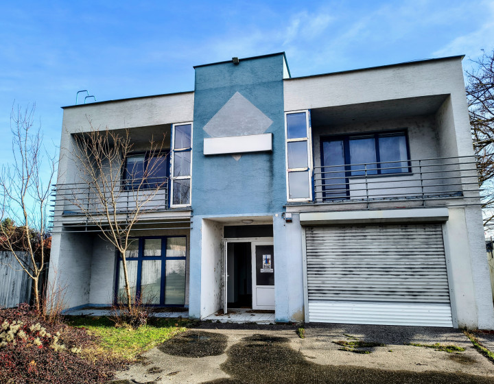 Na prenájom budova s veľkým parkoviskom Horné Krškany (N035-25-BP)