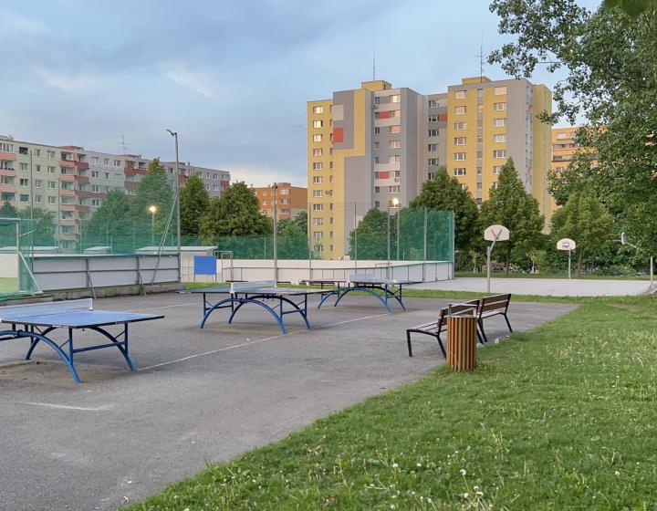 Hľadám na kúpu 2 izb. byt  Bratislava -Dubravka