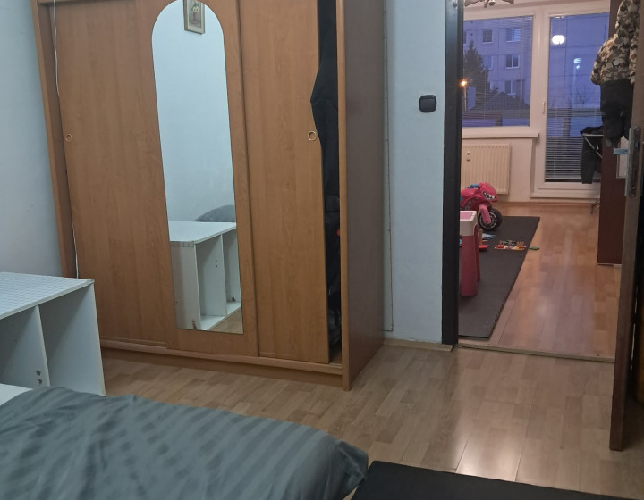 Na prenájom 2 IZBOVÝ BYT  Vranova nad Topľou-Sídlisko Lúčna