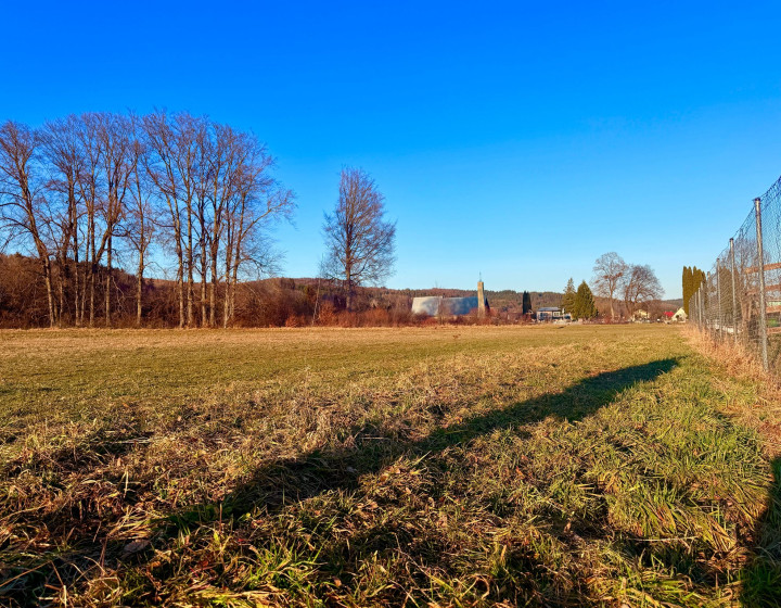 Predaj: rozľahlý pozemok s veľkým potenciálom, 5447 m2, Bytča (N084-14-DASEa)