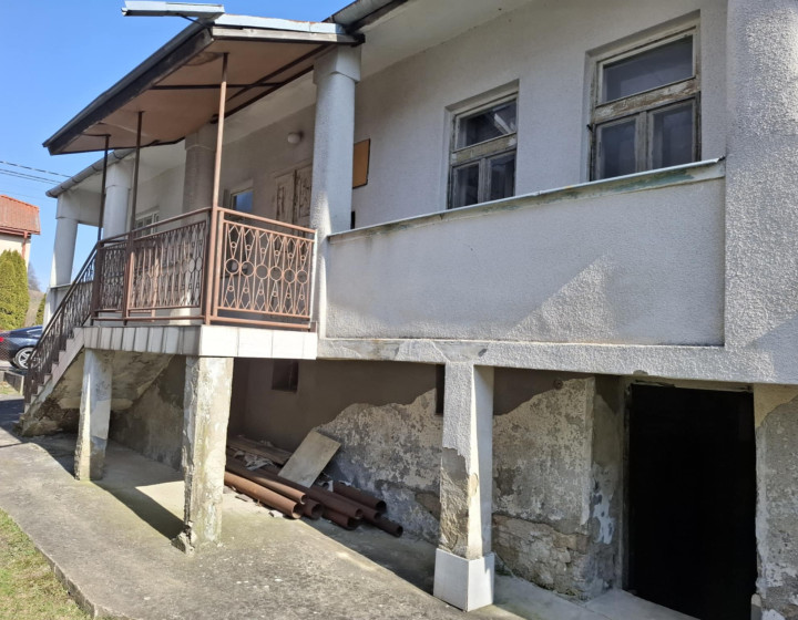 Znížená cena-Rodinný dom na predaj-Brekov