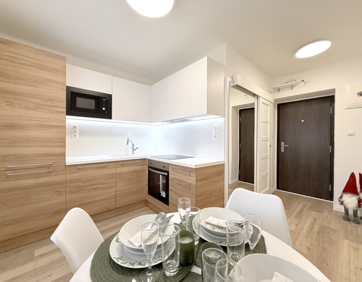 Prenájom moderný, zariadený 2iz. byt-Komárno(N215-212-FRAD3)