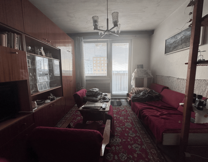 Predaj, 1 izbový byt  s balkónom - Levice (N002-111-DAKO)