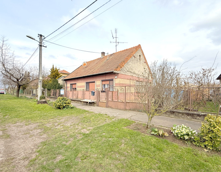 Predaj,rodinný dom s krásnym pozemkom-Šarovce(N217-12-FRADE)