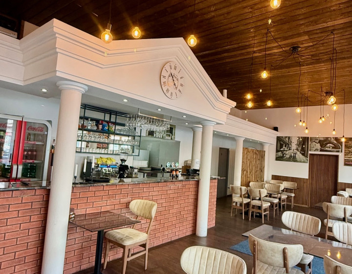 PRENÁJOM REŠTAURÁCIA + TERASA - BEZ ODSTUPNÉHO - SUPER ADRESA