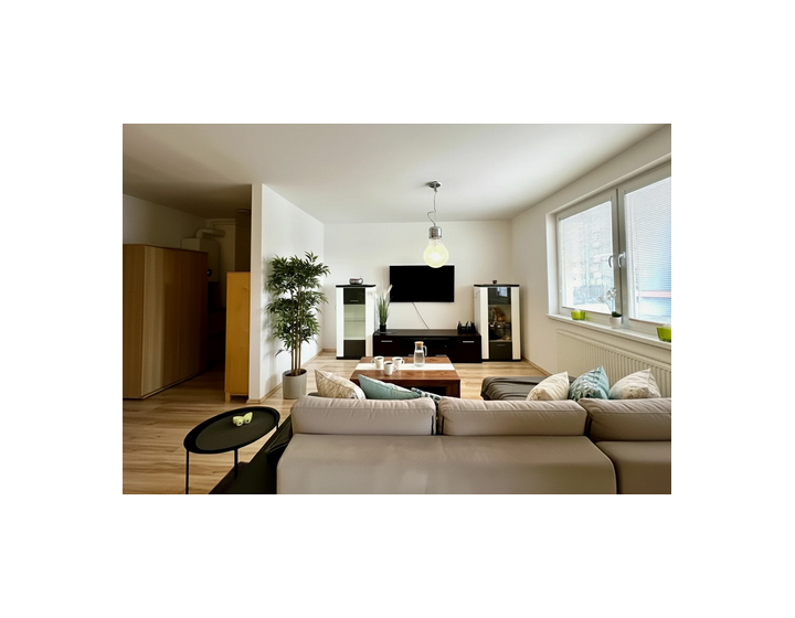 PRENÁJOM  veľký 2 IZB. BYT+ LOGGIA + PARKOVANIE - Bratislava-Dúbravka (N032-212-ANHOE)