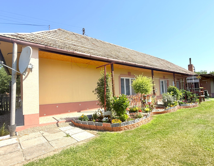 Predaj, slnečný rodinný dom-Ipeľský Sokolec(N205-12-FRADE3)