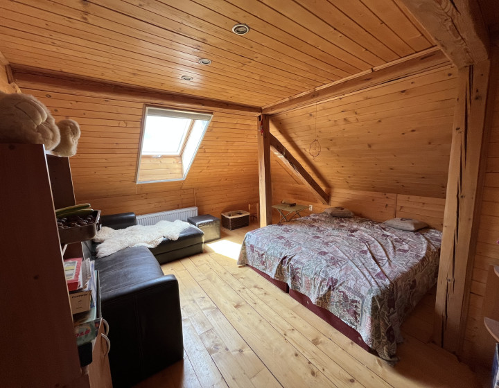 Priestranný 5-izbový rodinný dom s pozemkom 3 498 m² |Uhliská (N010-12-NAGA)