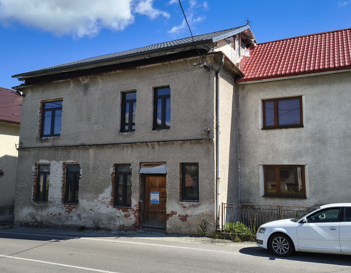 Na predaj objekt v centre Hornej Štubne pripojený na IS (025-12-BP)
