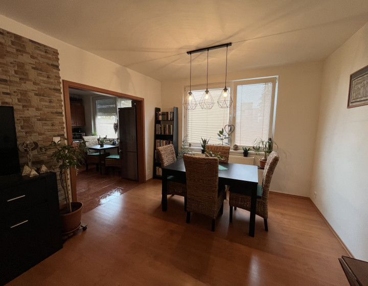 EXKLUZÍVNE / Veľkometrážny byt s garážou | Želiezovce (N006-113-NAGA)