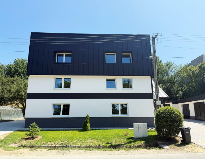 Na predaj 4 izbový byt s garážou, Jasenov (N001-114-DAKO)