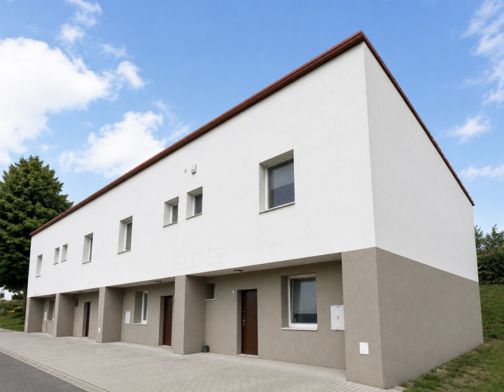 PREDAJ celoročne obývateľný 4 izb. apartmánový dom Jahodná, Košice (N051-124-ANHO)