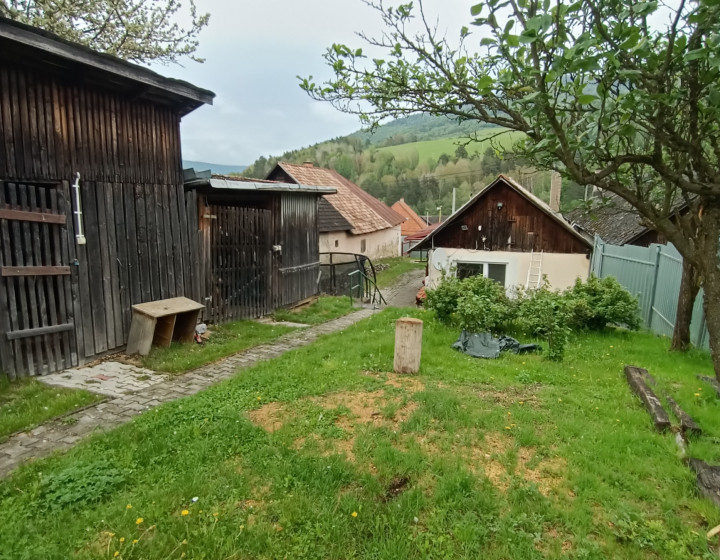 Na prenájom rodinný dom v Mníšku nad Hnilcom