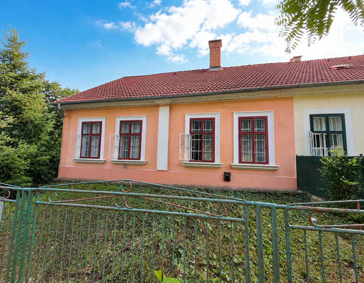 Priestranný 3i rodinný dom s veľkým pozemkom | Veľké Zálužie (N016-12-NAGA)