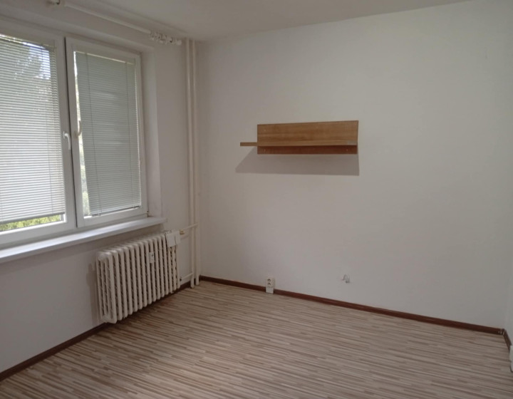 Hľadáme 1izbový  byt na prenájom vo Vranove nad Topľou