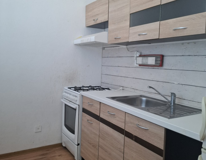 Prenájom 1,5 izb. tehlový byt Vranov nad Topľou - Centrum -super cena