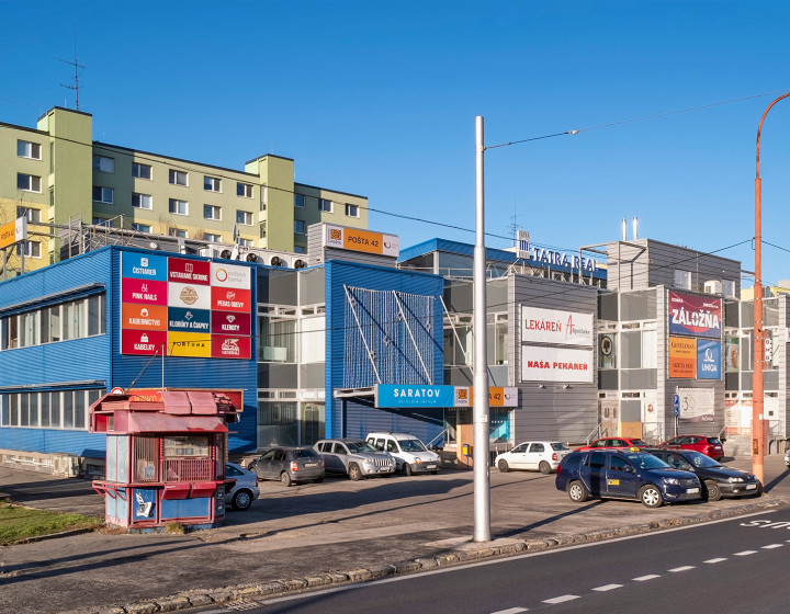 PRIPRAVUJEM NA PRENÁJOM 3 IZB BYT-DUBRAVKA OC SARATOV