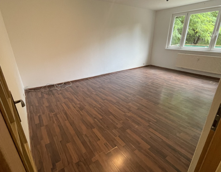 EXKLUZÍVNE | 4-izbový byt po rekonštrukcii – Jelšava