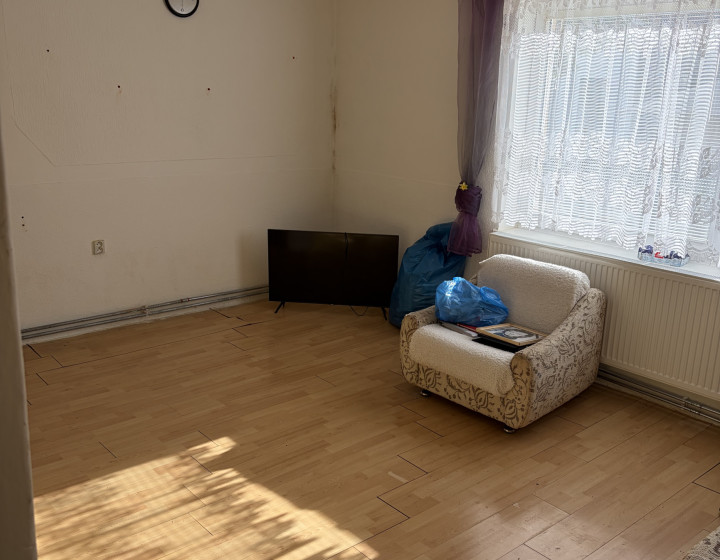 NA PREDAJ: 3 IZBOVÝ TEHLOVÝ BYT 52 m2 - POPRAD VEĽKÁ